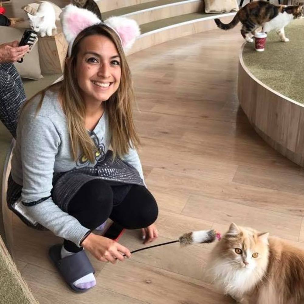 Meet your Posher, Julieta